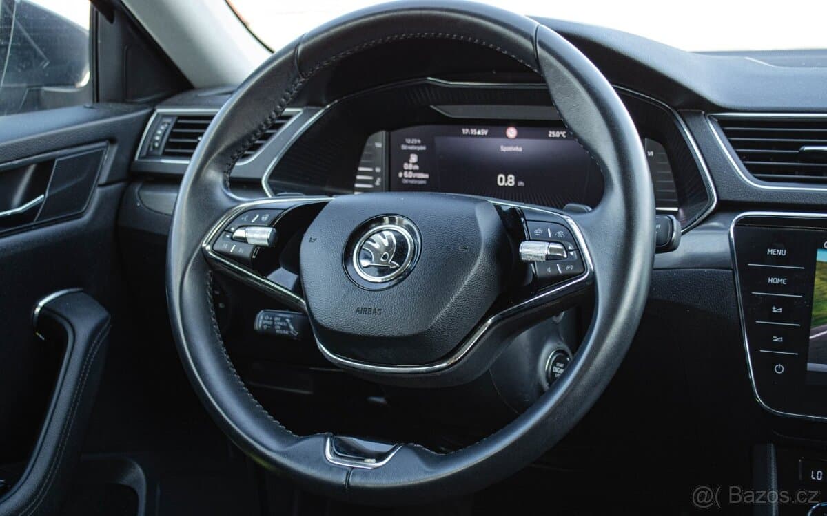 2022 Škoda SUPERB - 11