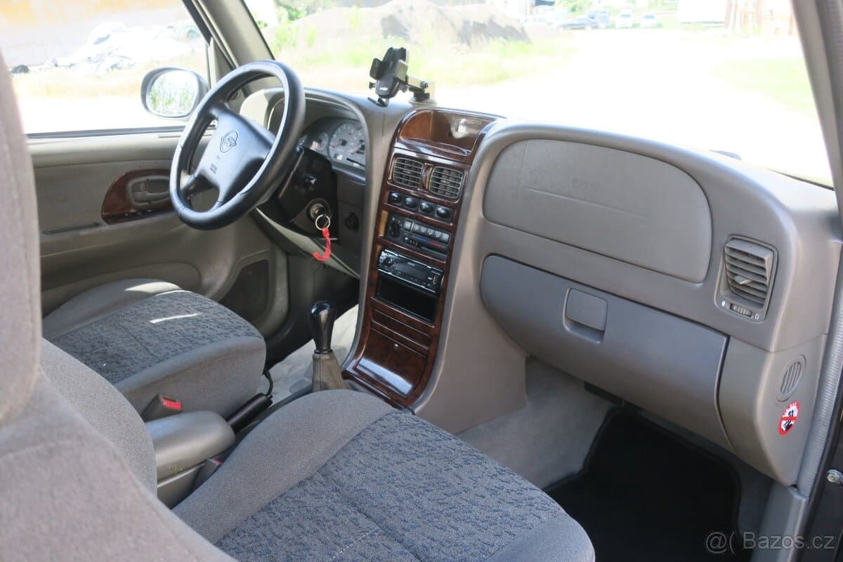 2002 SsangYong KORANDO - 11