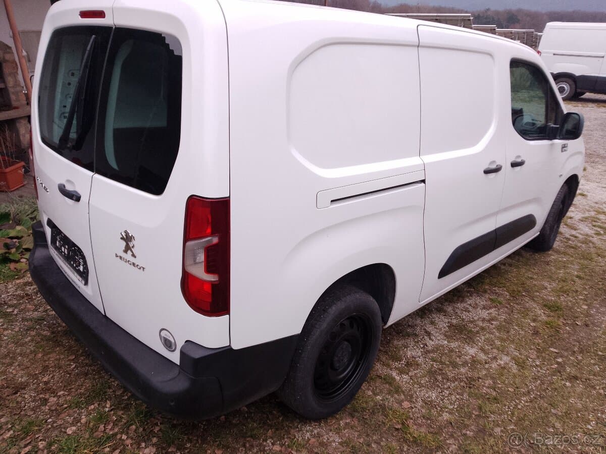 2019 Peugeot PARTNER - 11