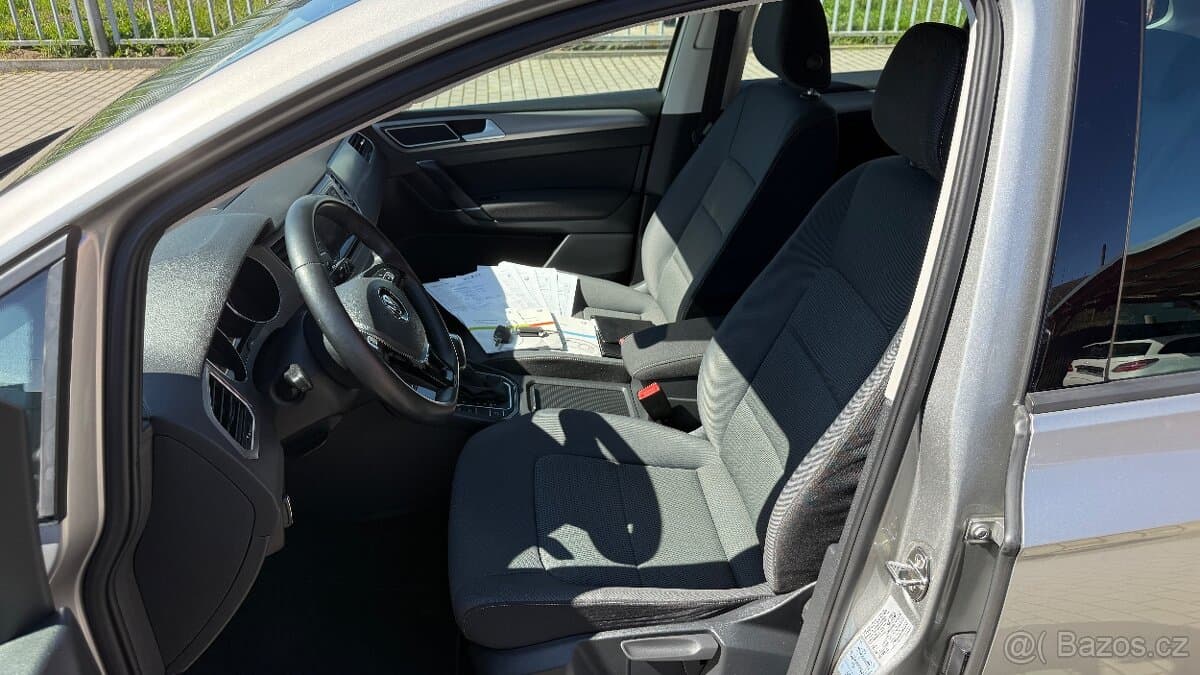 2015 Volkswagen GOLF - 11
