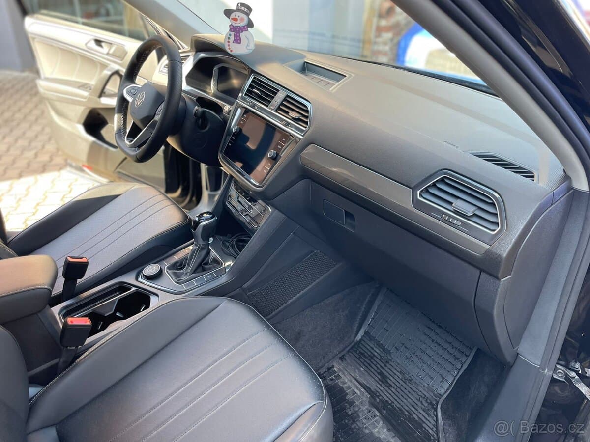 2023 Volkswagen TIGUAN - 11