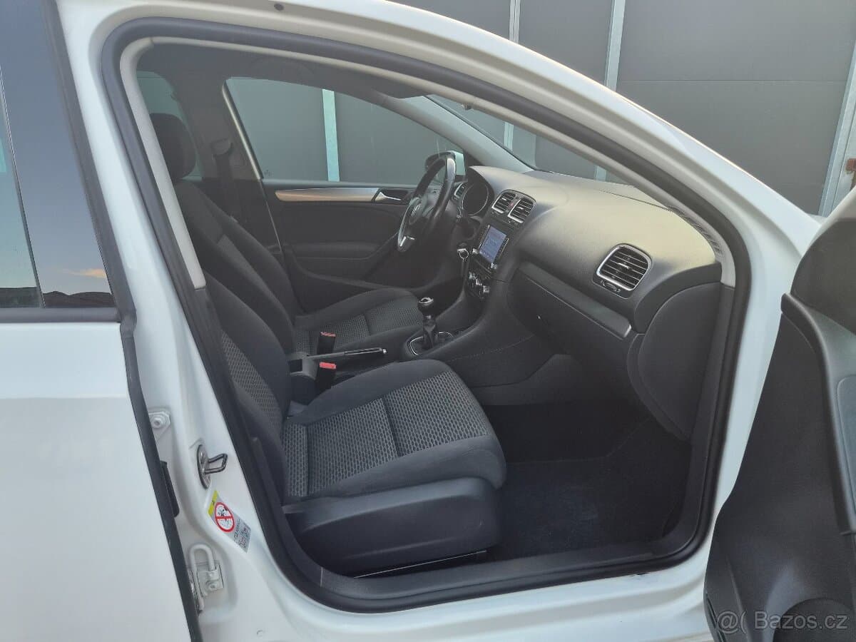 2009 Volkswagen GOLF - 11