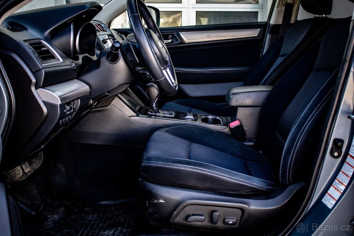 2015 Subaru OUTBACK - 11