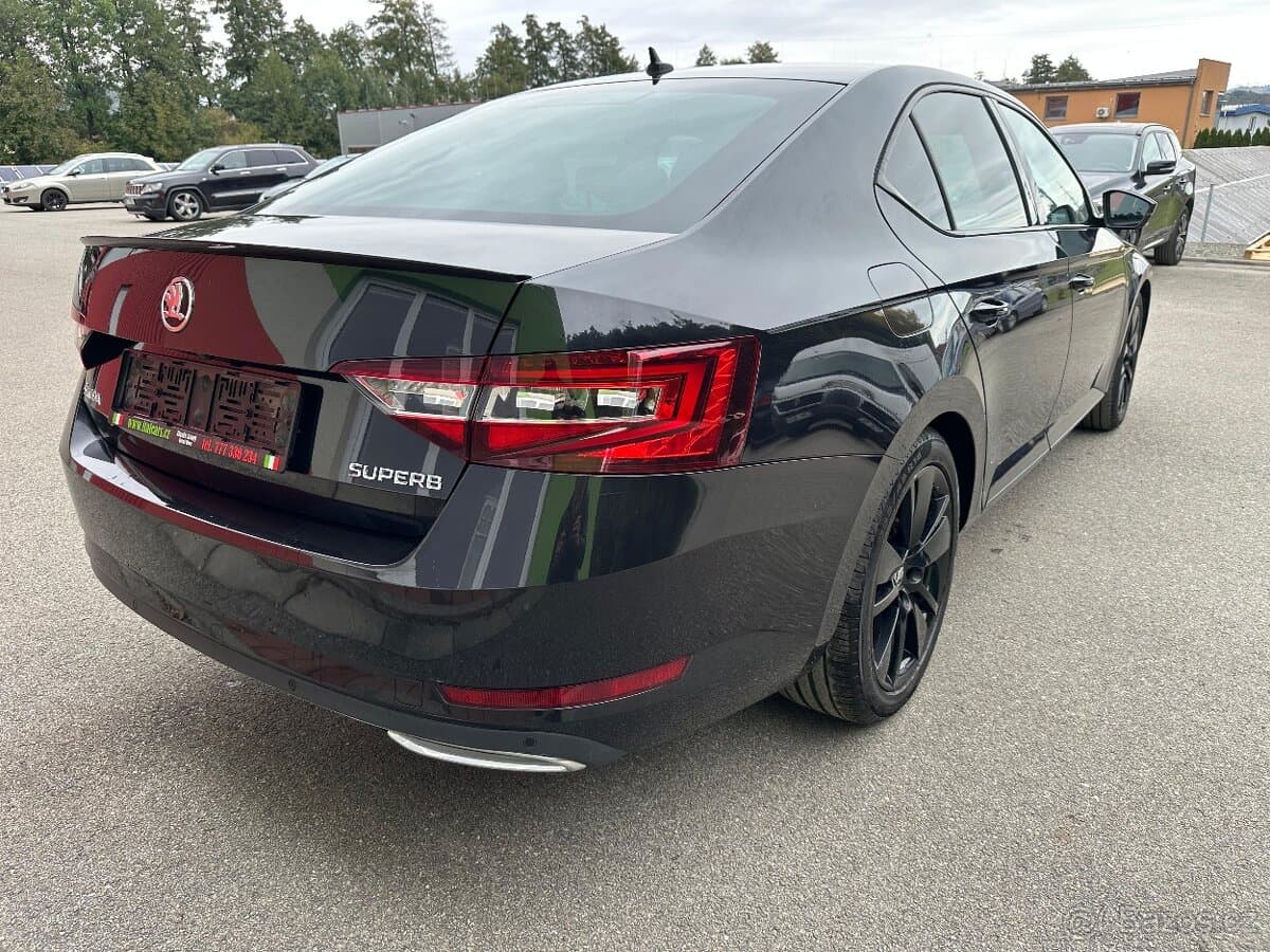 2019 Škoda SUPERB - 11
