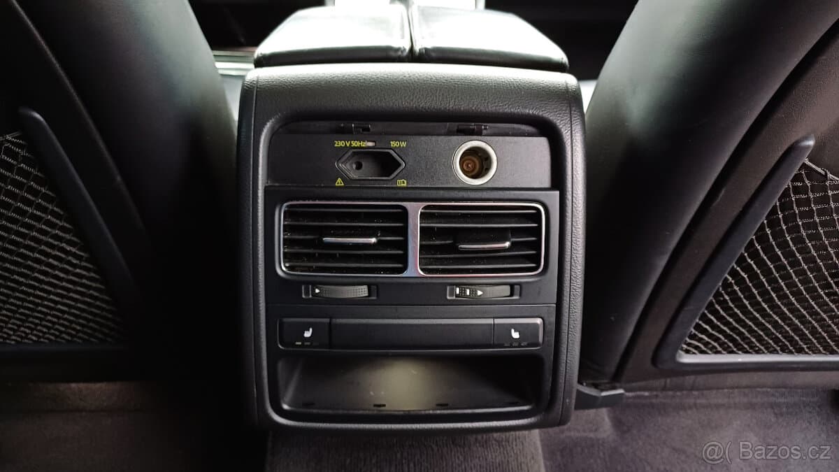 2016 Volkswagen TOUAREG - 11