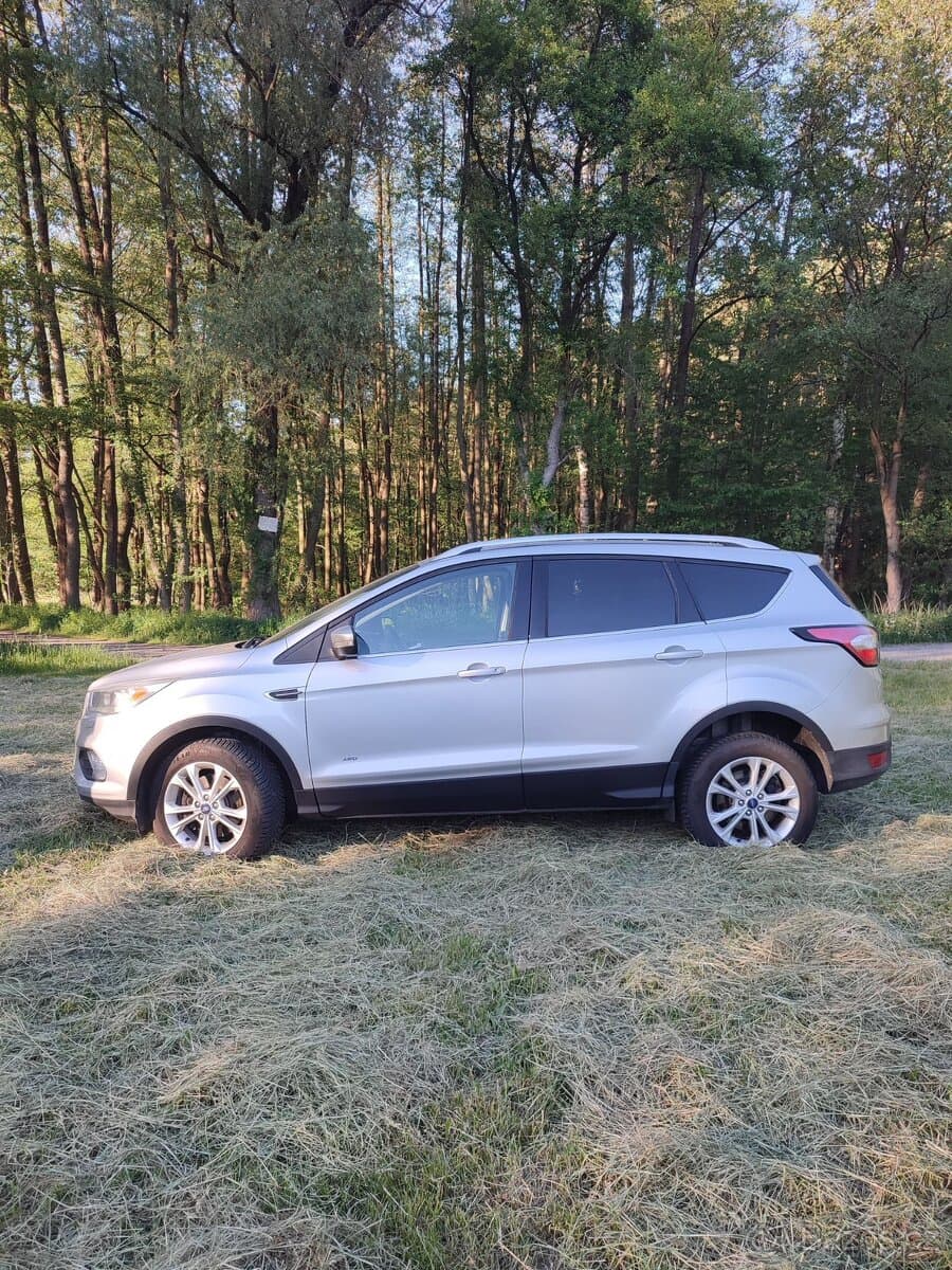 2017 Ford KUGA - 11