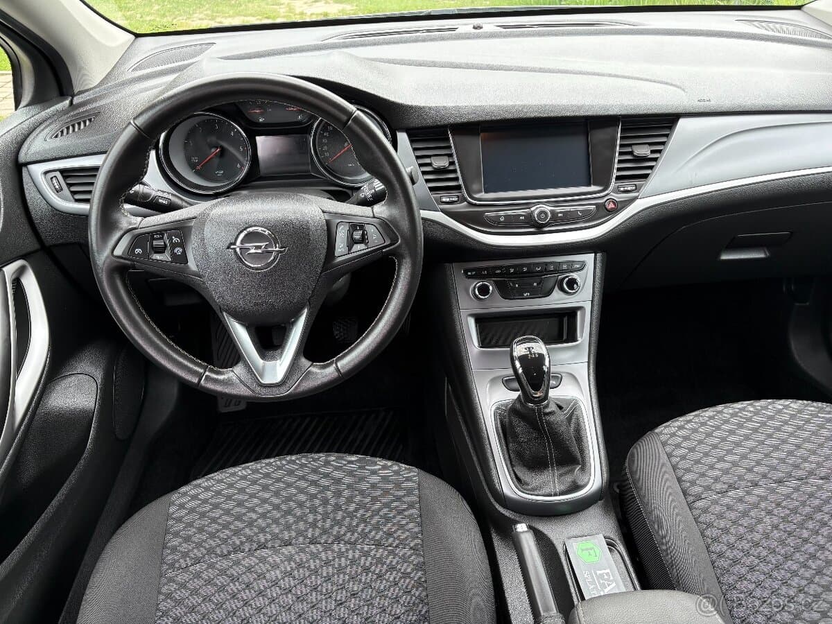 2019 Opel ASTRA - 11