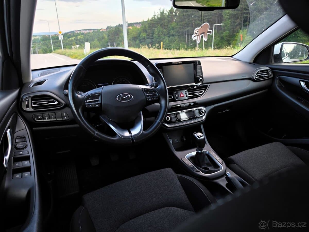 2022 Hyundai i30 - 11