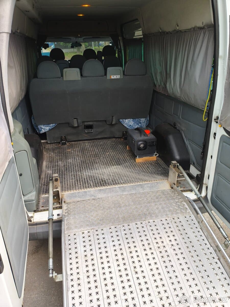 2011 Ford TRANSIT - 11
