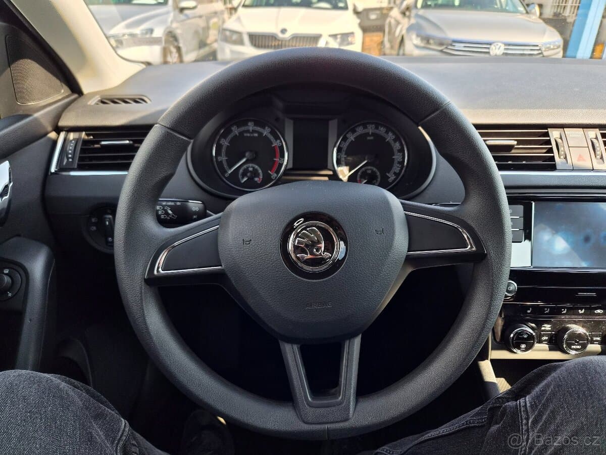 2018 Škoda OCTAVIA - 11