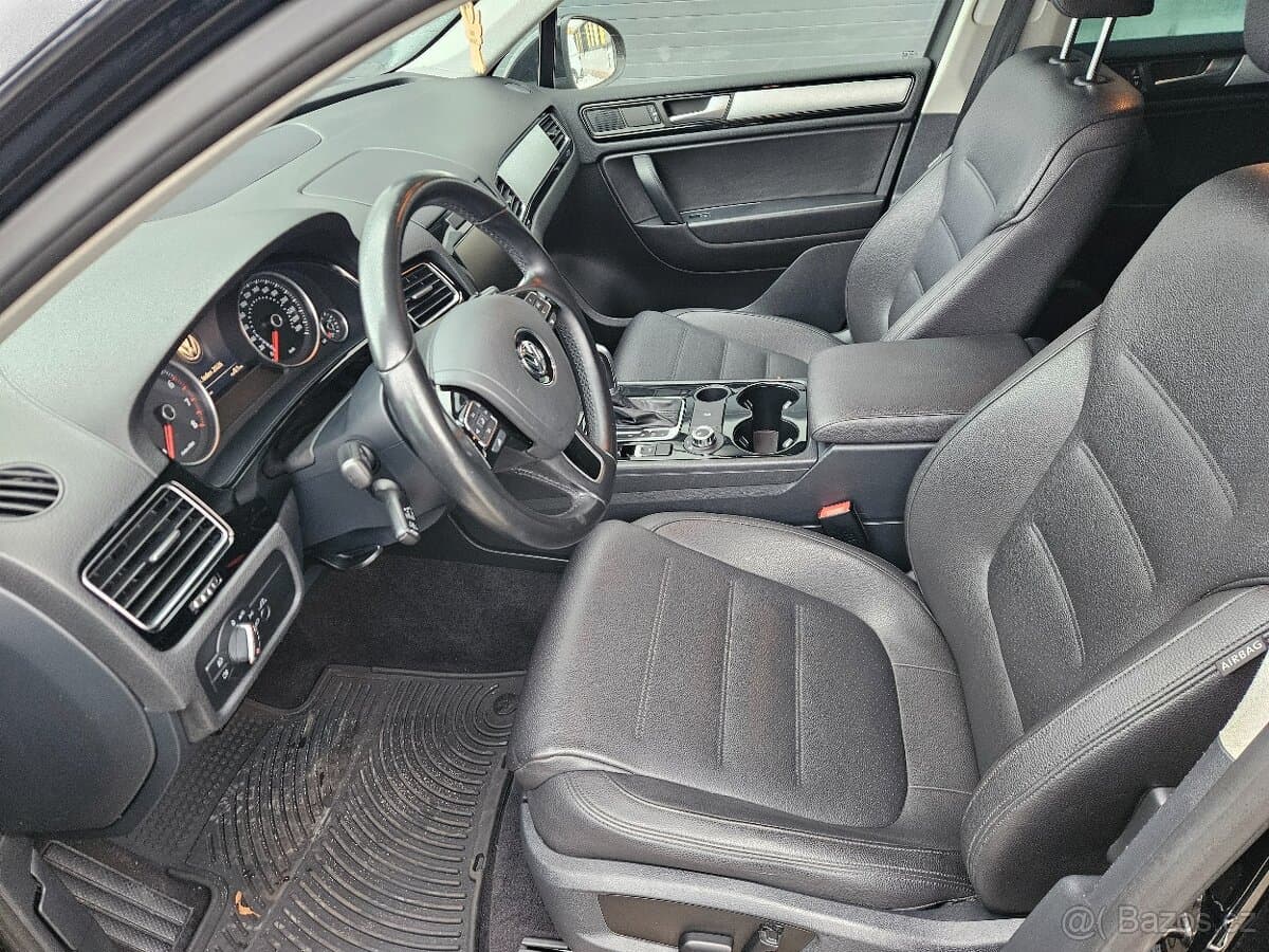 2014 Volkswagen TOUAREG - 11
