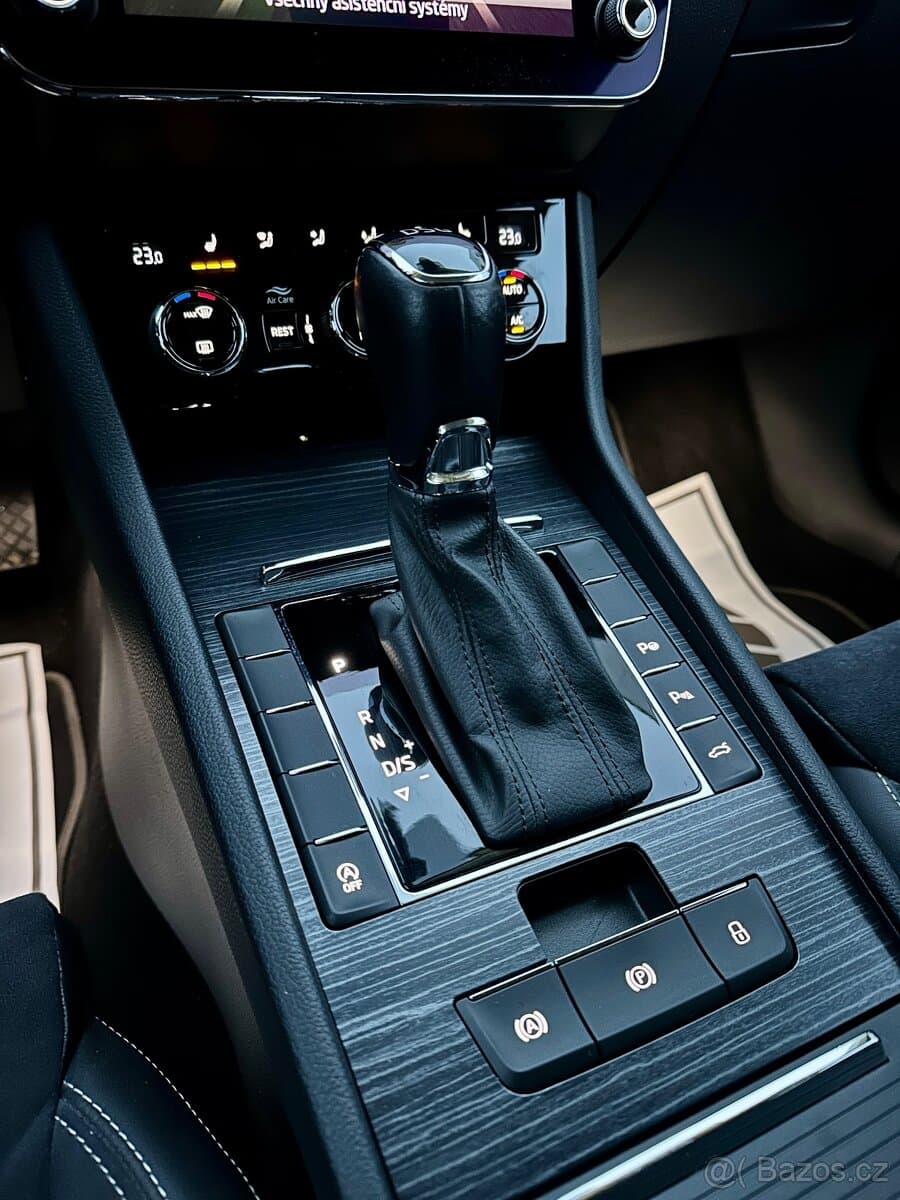 2021 Škoda SUPERB - 11