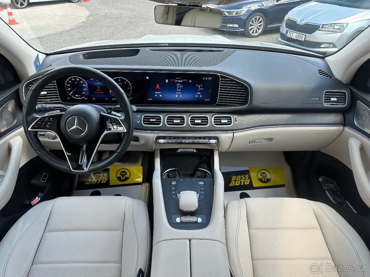 2024 Mercedes-Benz GL - 11