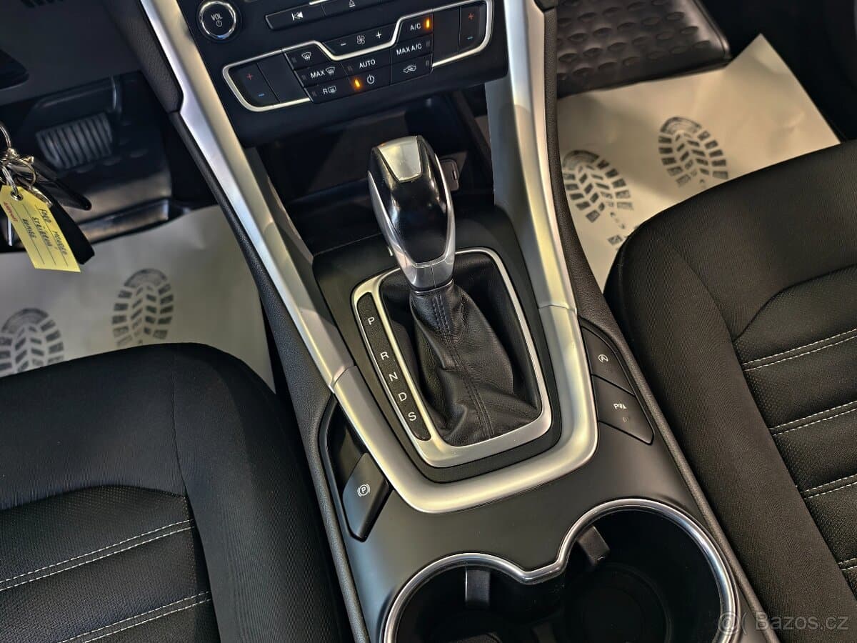 2017 Ford MONDEO - 11