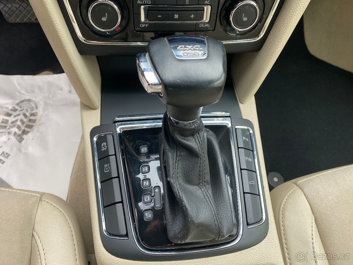 2011 Škoda SUPERB - 11