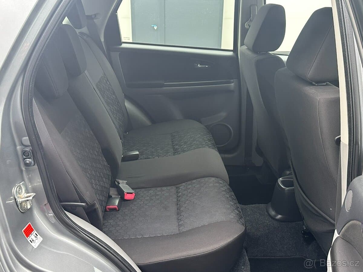 2012 Suzuki SX4 - 11