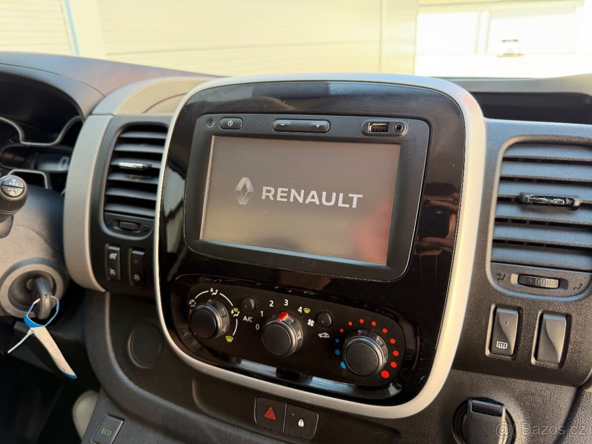 2018 Renault TRAFIC - 11