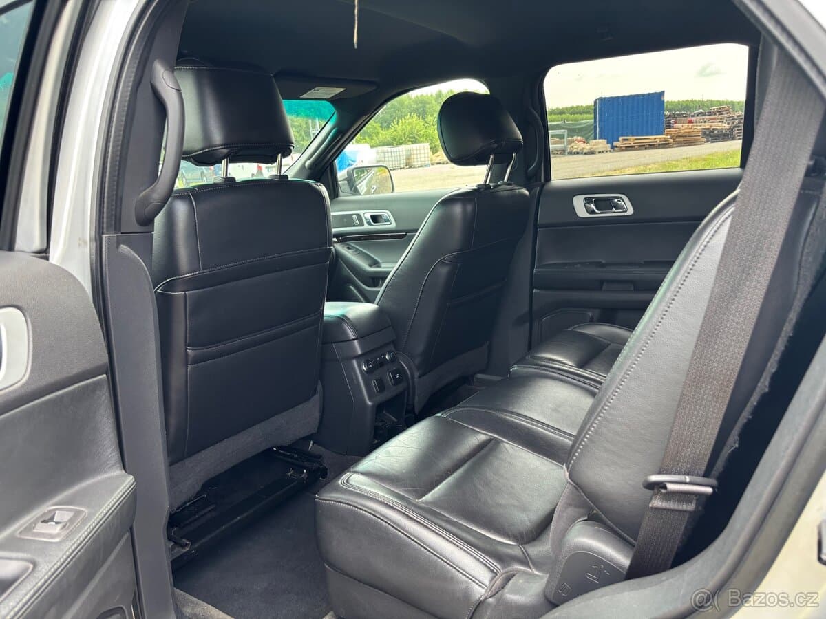 Ford EXPLORER - 11