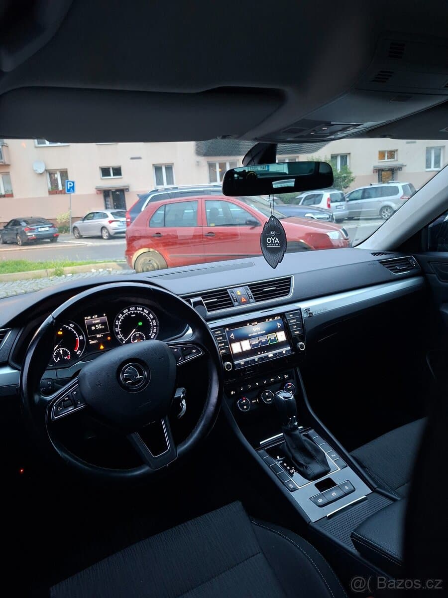 2017 Škoda SUPERB - 11