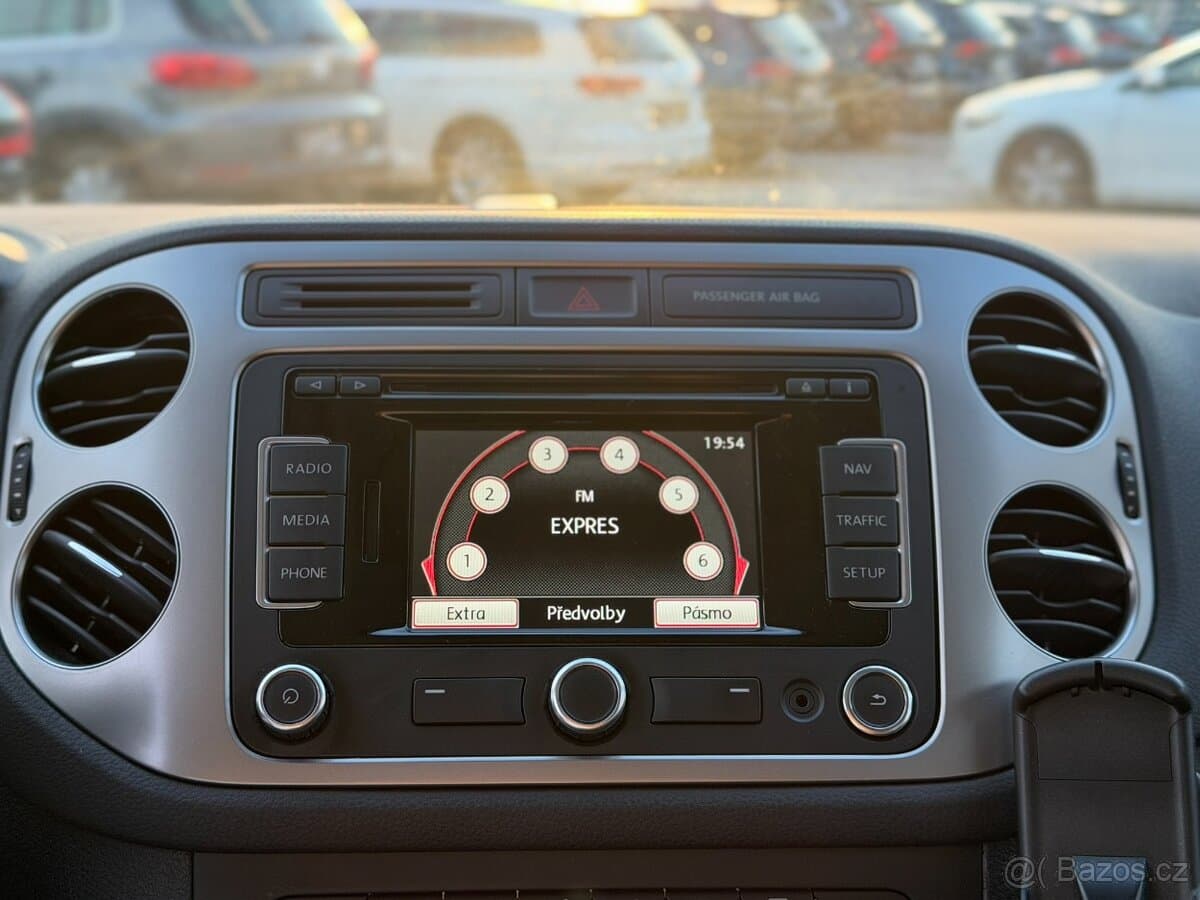2014 Volkswagen TIGUAN - 11