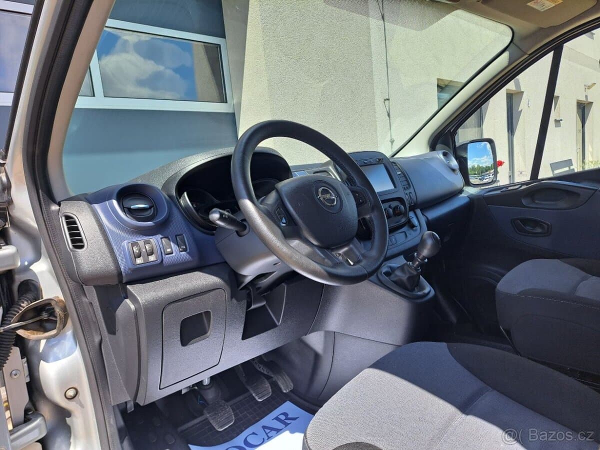2015 Opel VIVARO - 11