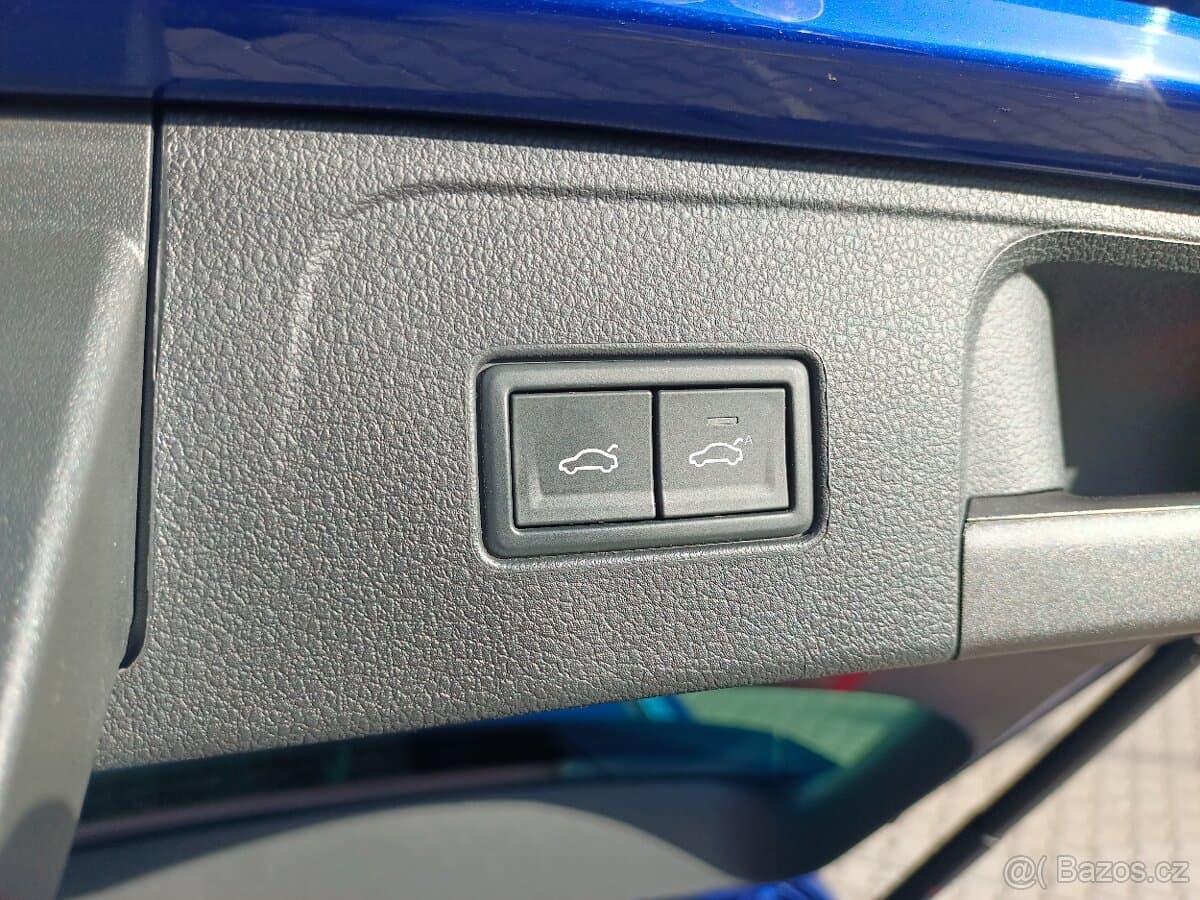 2021 Volkswagen PASSAT - 11