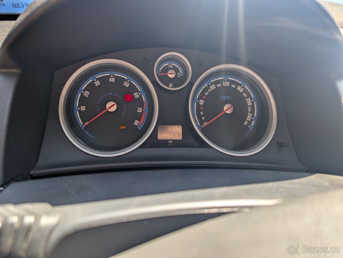 Opel ASTRA - 11