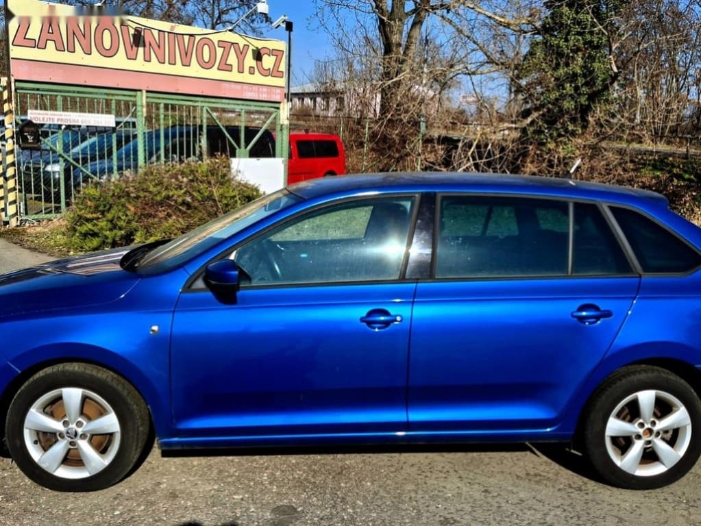 2015 Škoda RAPID - 11