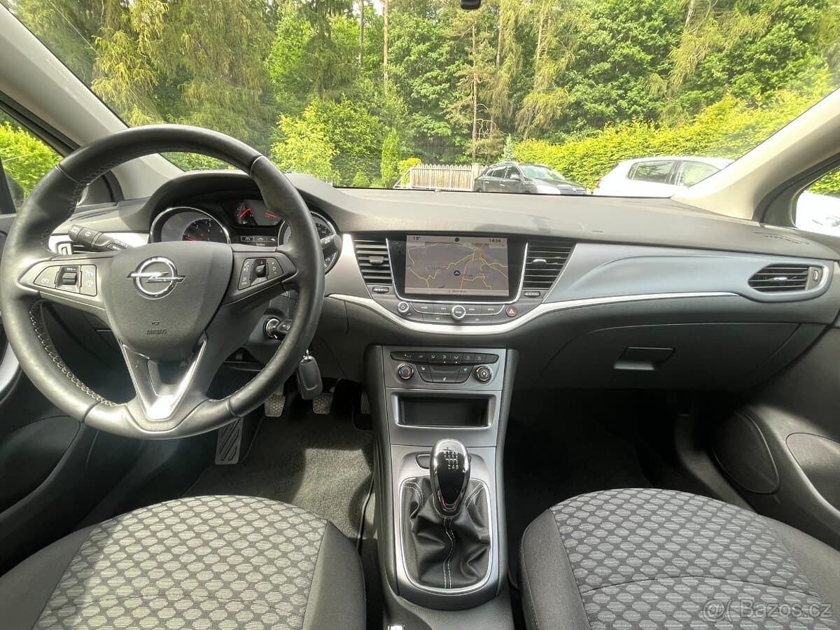 2019 Opel ASTRA - 11