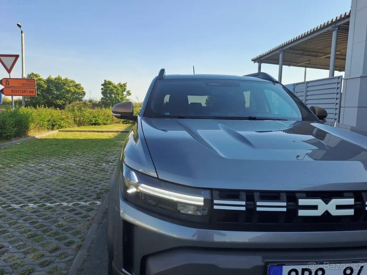 2025 Dacia DUSTER - 11