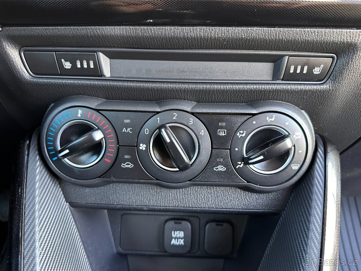 2015 Mazda 2 - 11