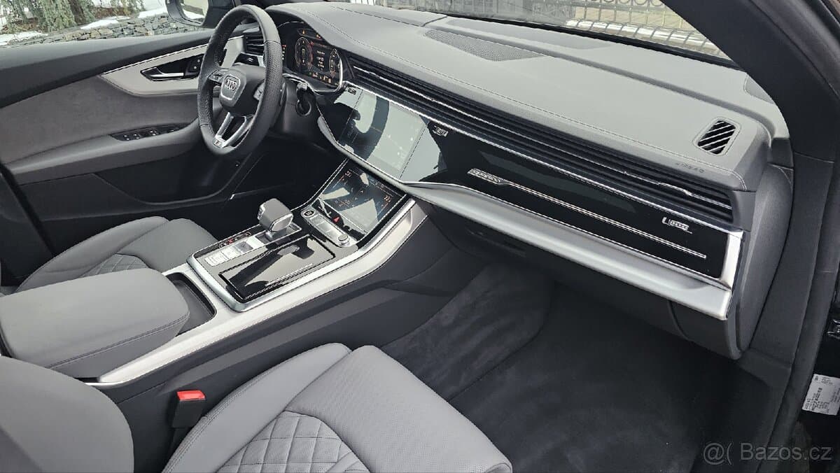 Audi Q8 - 11