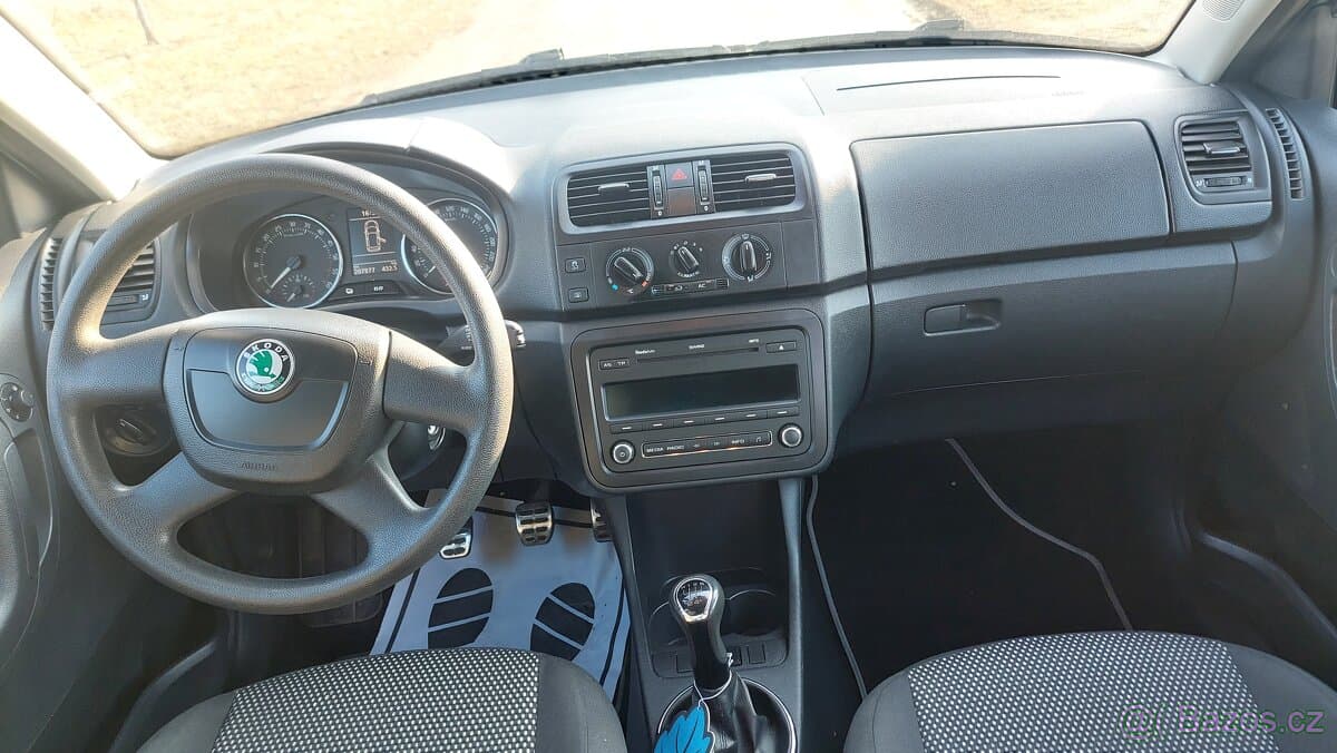 2010 Škoda FABIA - 11