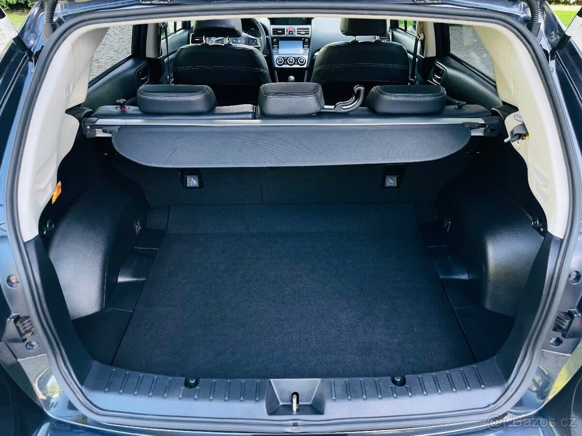 2015 Subaru XV - 11