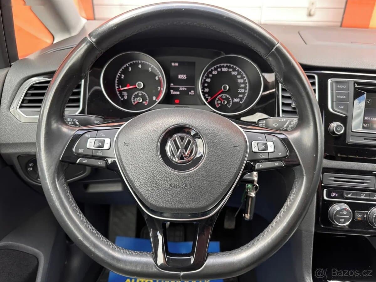 2015 Volkswagen GOLF - 11