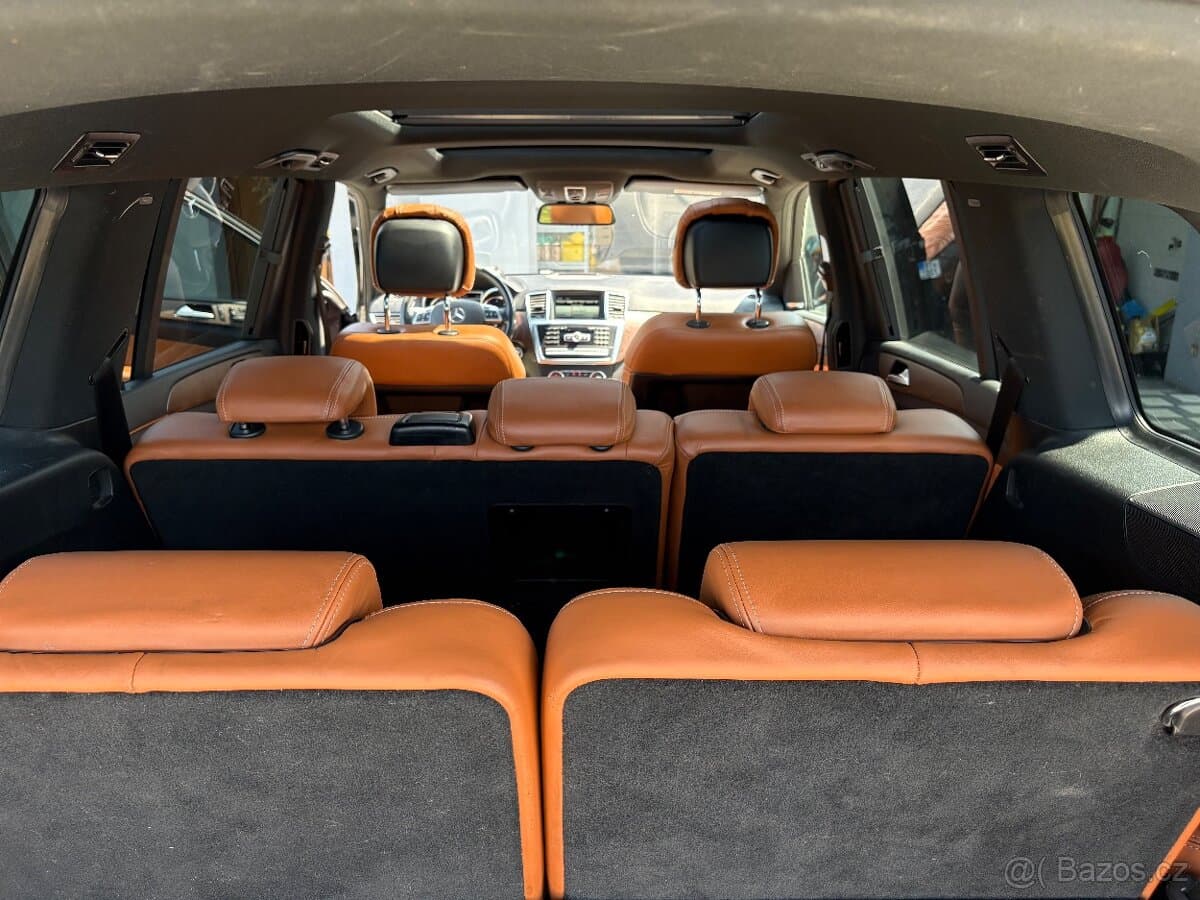 2015 Mercedes-Benz GL - 11
