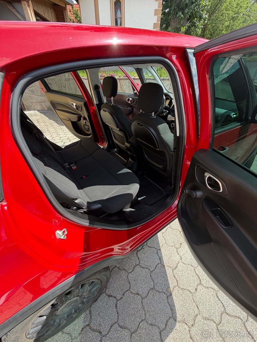 2021 Fiat 500L - 11