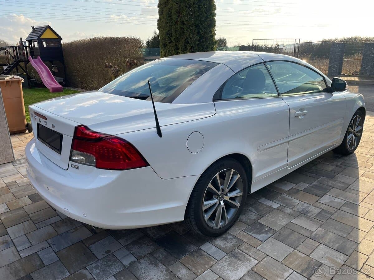 2011 Volvo C70 - 11