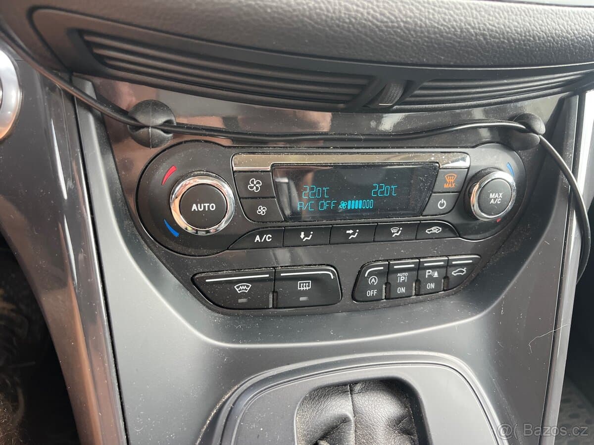 2015 Ford KUGA - 11