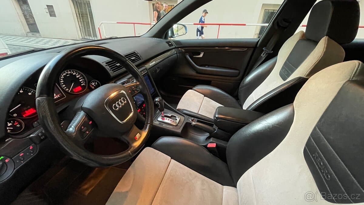 2008 Audi S4 - 11