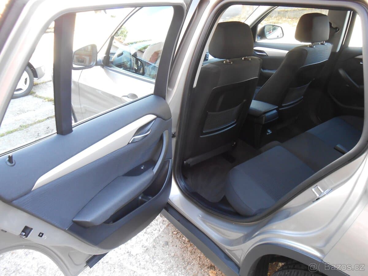 2015 BMW X1 - 11