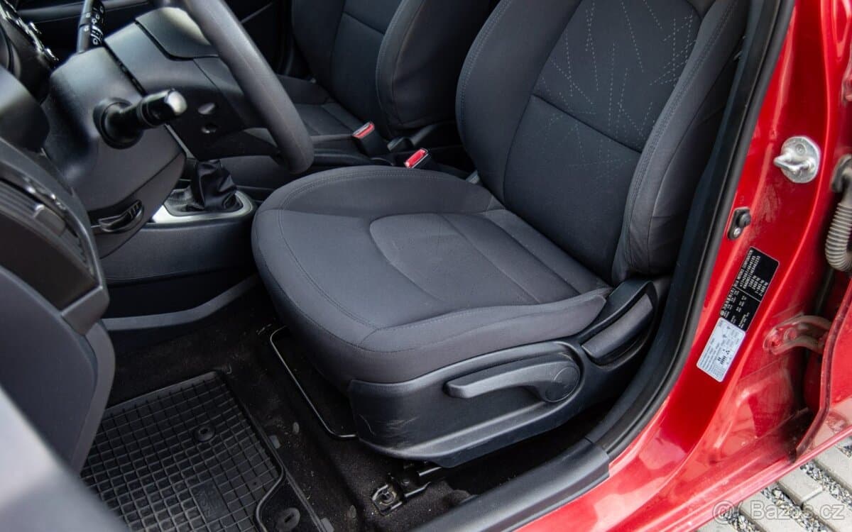 2014 Kia RIO - 11