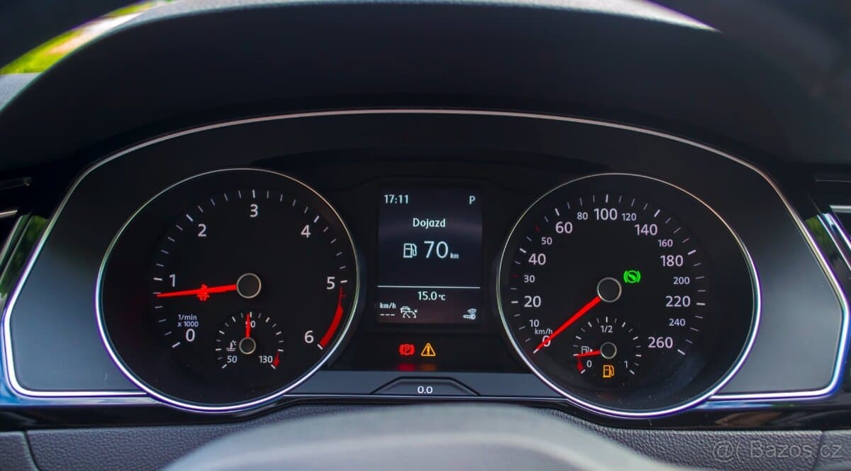 2020 Volkswagen PASSAT - 11