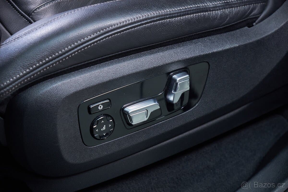 2019 BMW X5 - 11