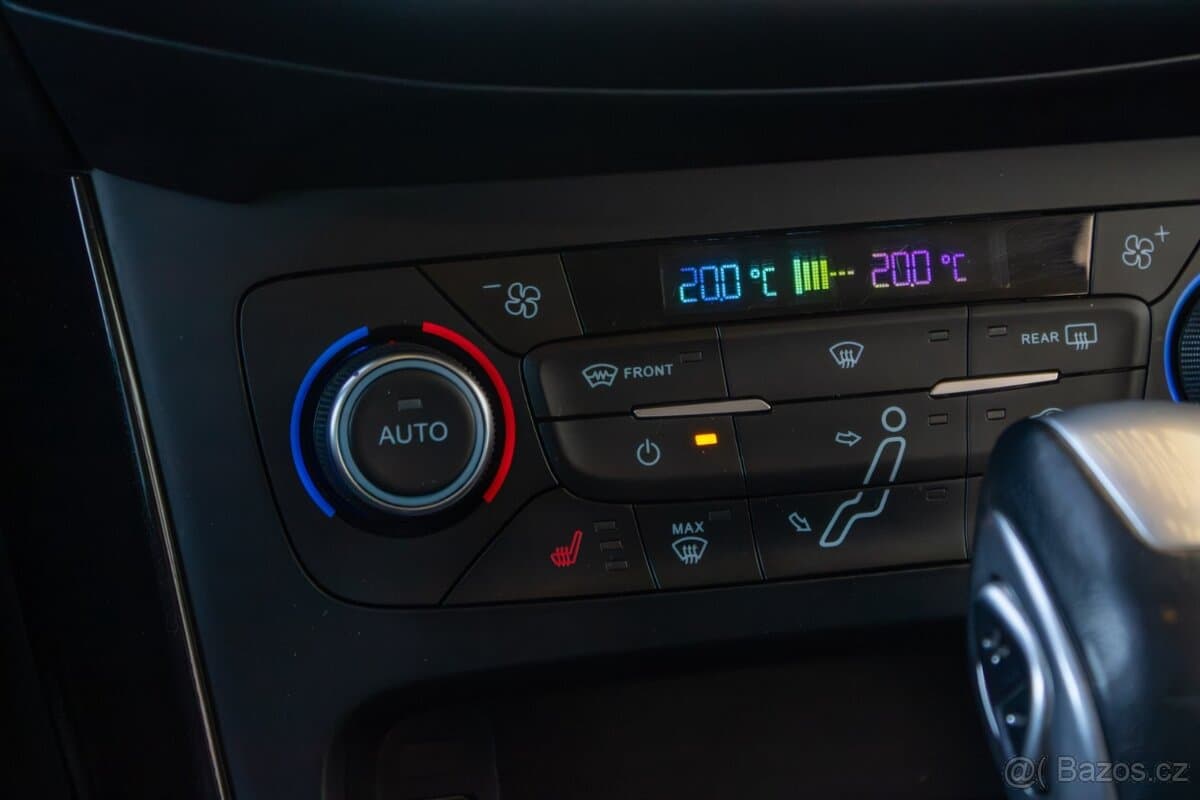 2015 Ford FOCUS - 11