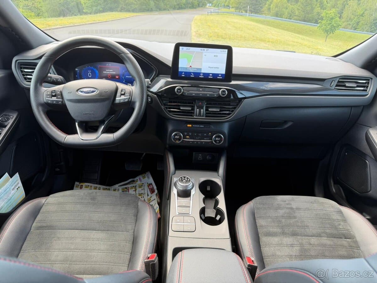 2023 Ford KUGA - 11