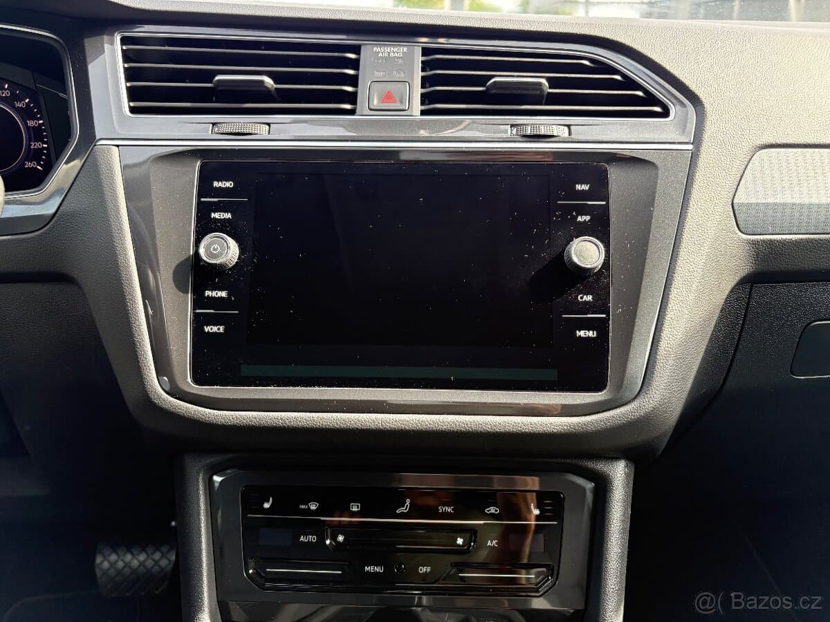 2022 Volkswagen TIGUAN - 11