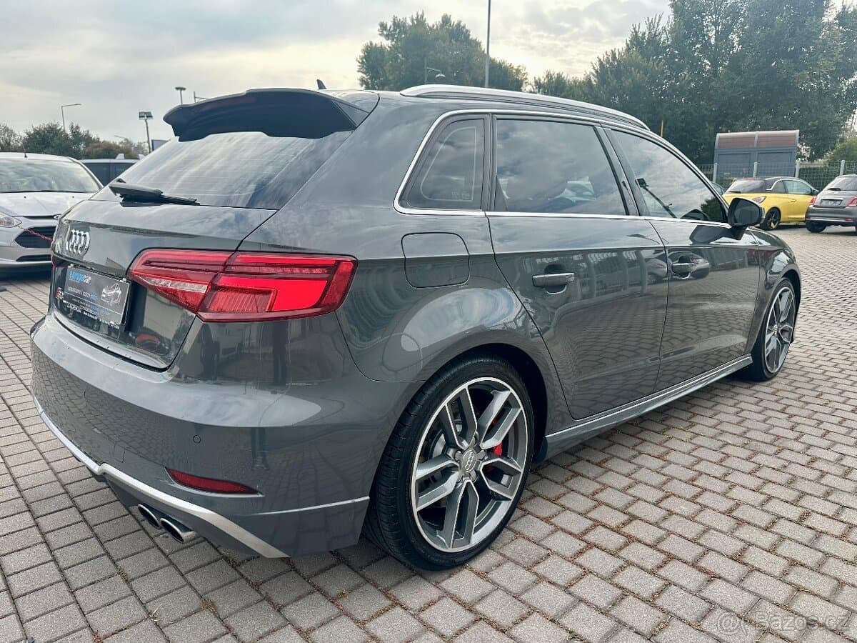 2018 Audi S3 - 11