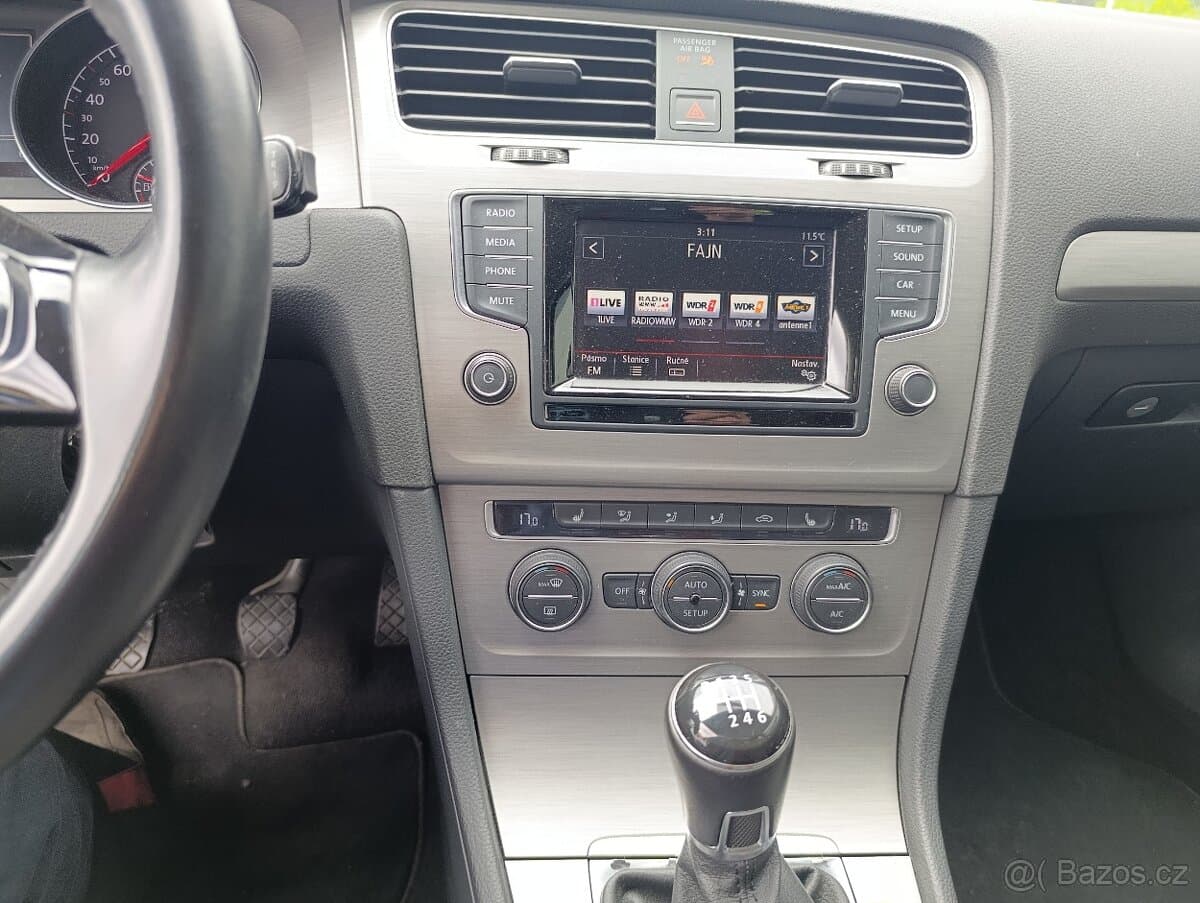 Volkswagen GOLF - 11