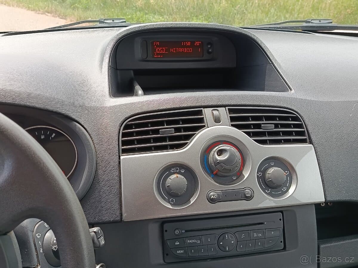 2011 Renault KANGOO - 11